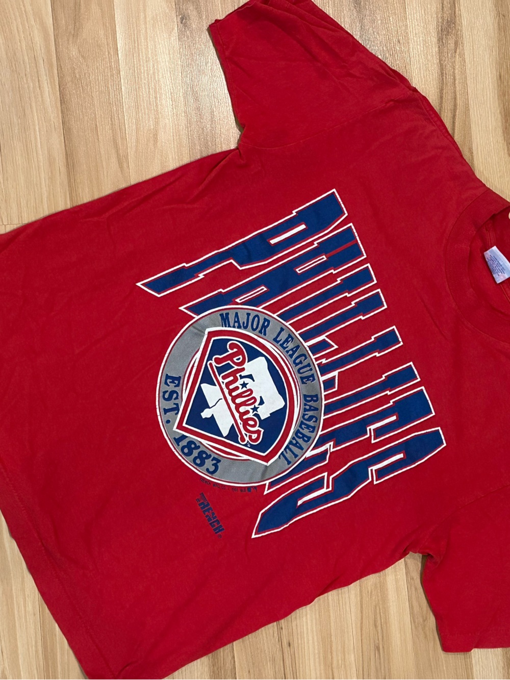 Philadelphia Phillies Red Graphic Tee